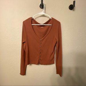 American eagle rust colored long sleeve button up